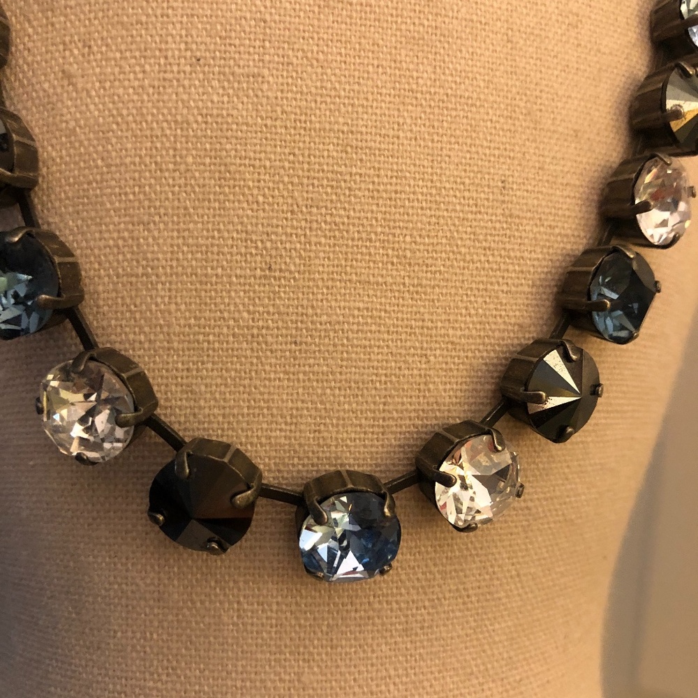 Sabika Peaceful Choker